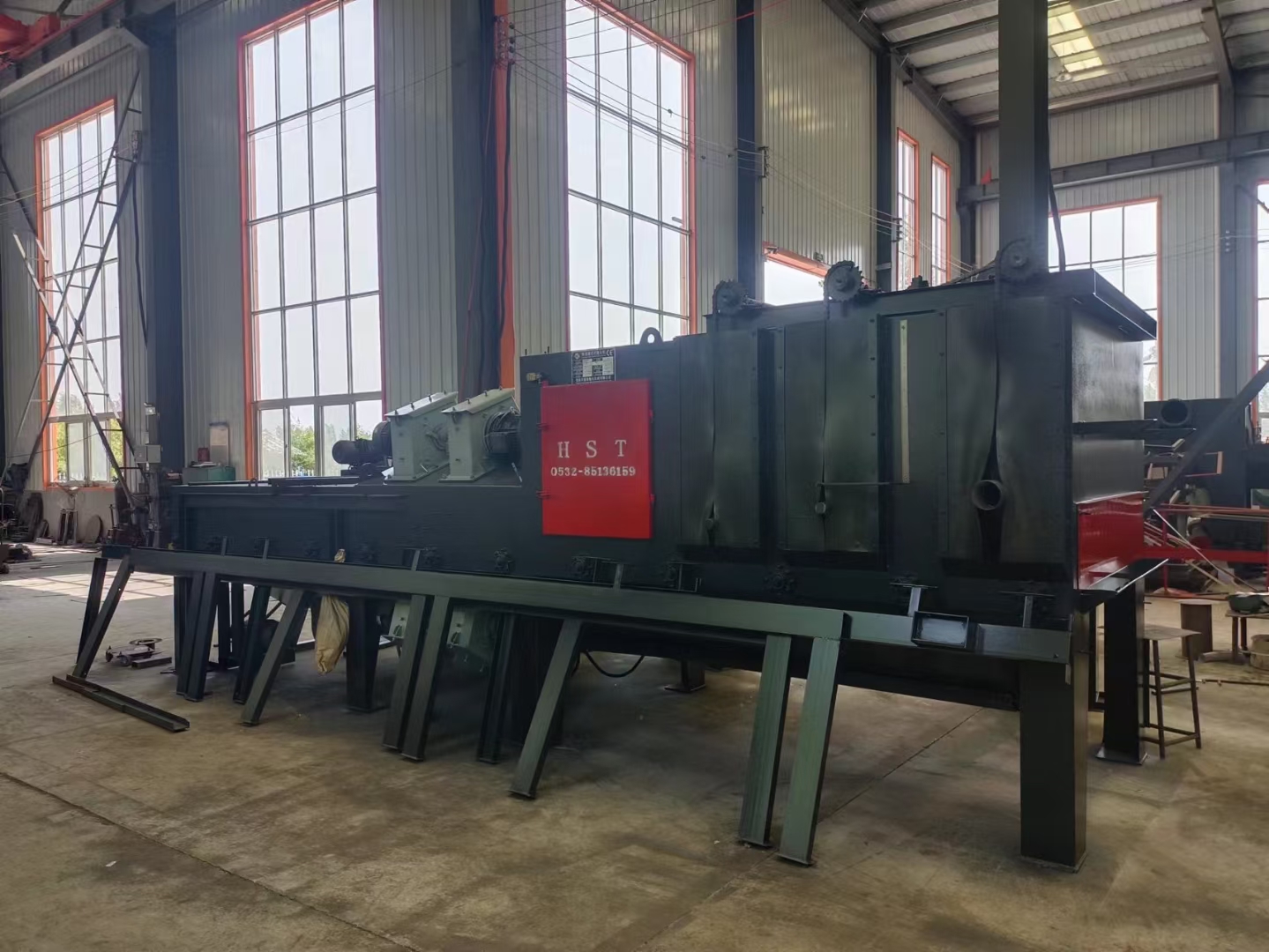 壓鑄件打砂清理機_鑄件清砂機視頻_鑄件清理壓砂機打磨視頻