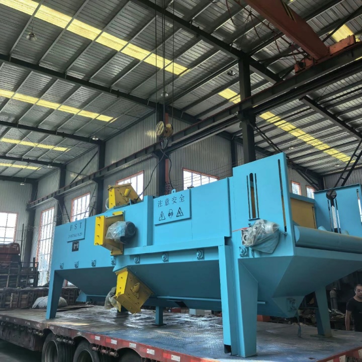 清砂機(jī)價(jià)格_清砂機(jī)是什么樣子的_連續(xù)打砂清理機(jī)